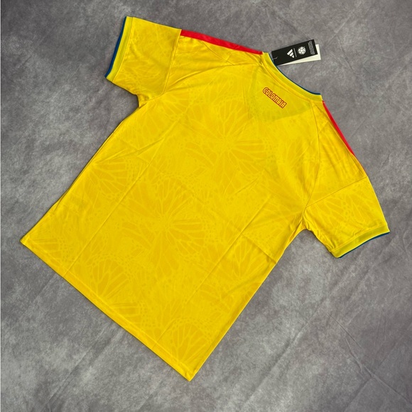 Colombia Home National Team Soccer Jersey Version Fan - Picture 6 of 7
